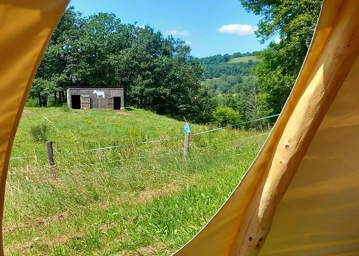 Tipi Immersion Nature * Saint-Etienne-de-Chomeil